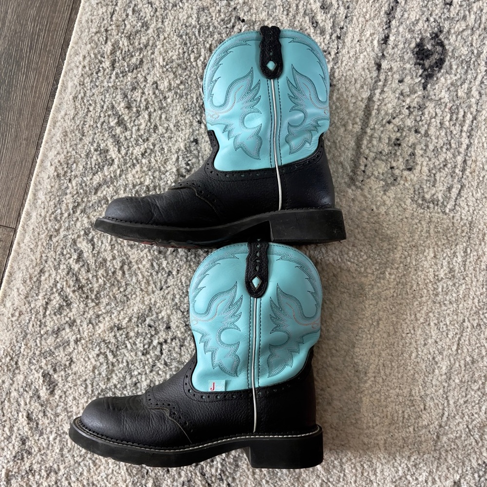 Justin’s Fat Baby cowboy boots